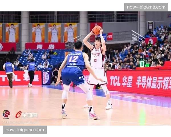 浙江稠州金租对阵北京北汽：约翰逊17分10篮板的前场篮板拼抢分析